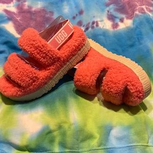 UGG Womens Pink OH Fluffita Sandals Size 9 *Brand New in box*